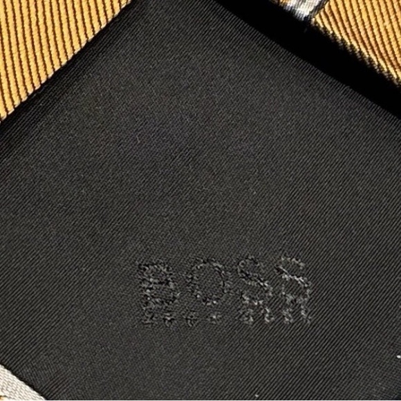 Hugo Boss Gold and Black Striped Tie - Picture 2 of 3